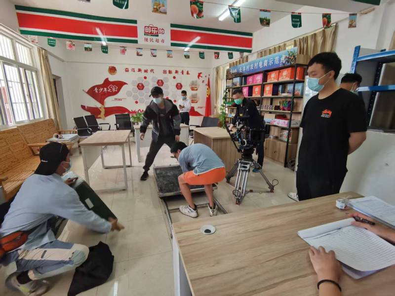 追星女孩心理学分析报告：北市区广告片拍摄公司揭秘饭圈应援式传播逻辑